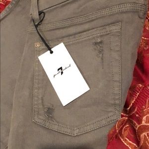 NWT Seven for all mankind, size 31, neverworn jean